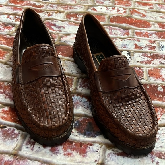 Cole Haan Brown weave leather loafers - Picture 4 of 9